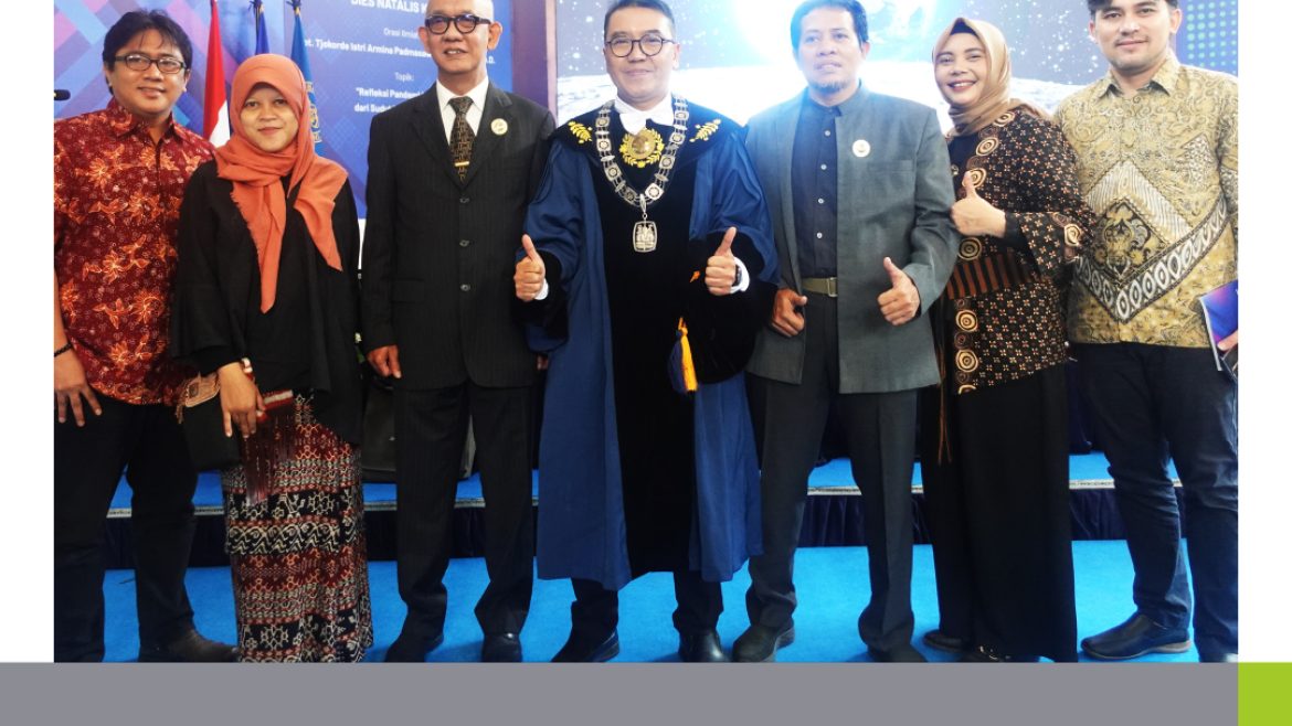 Two Faculty of Art and Design, ITB Lecturers Pick Up Awards in the Open Session of ITB’s 64th Anniversary