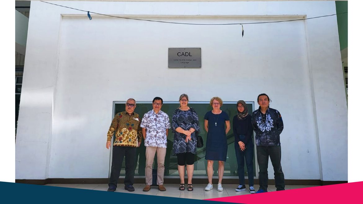 A Visit from University of Boras Sweden to Undergraduate Program in Craft, Faculty of Art and Design ITB