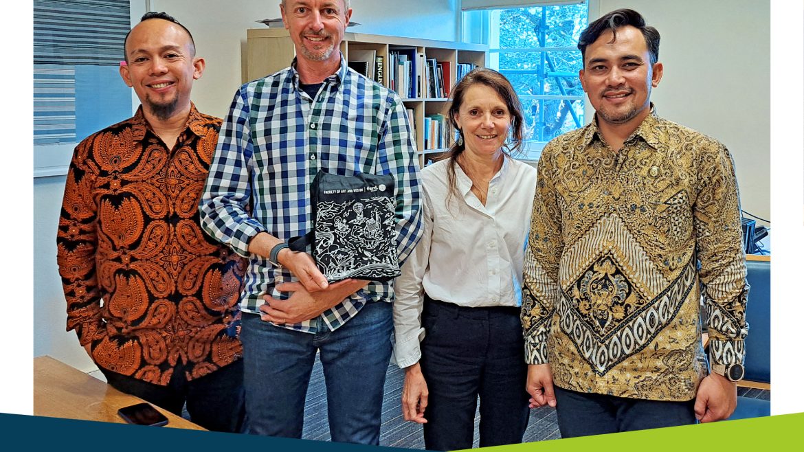 Dr. Willy Himawan, M.Sn. and Hendhy Nansha, M.Sn., M.H. visited Australian National University